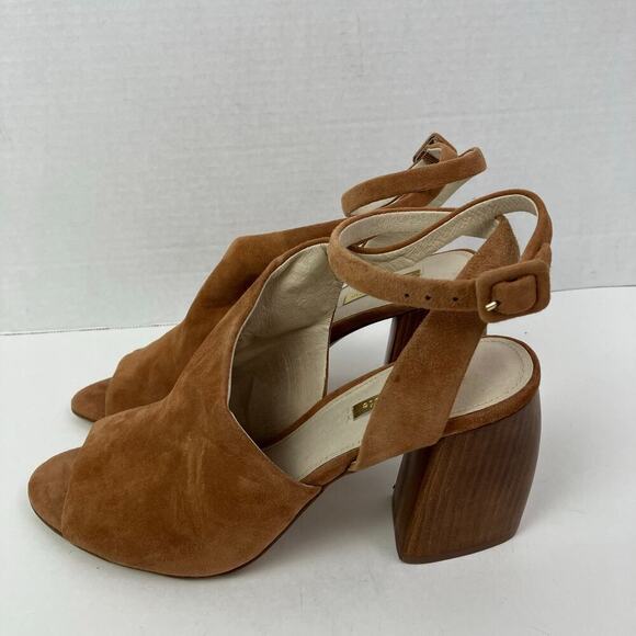 Louise Et Cie Sz 8 Kyvie Cinnamon Suede Sandals Ankle Straps Structured Heel - Picture 2 of 16